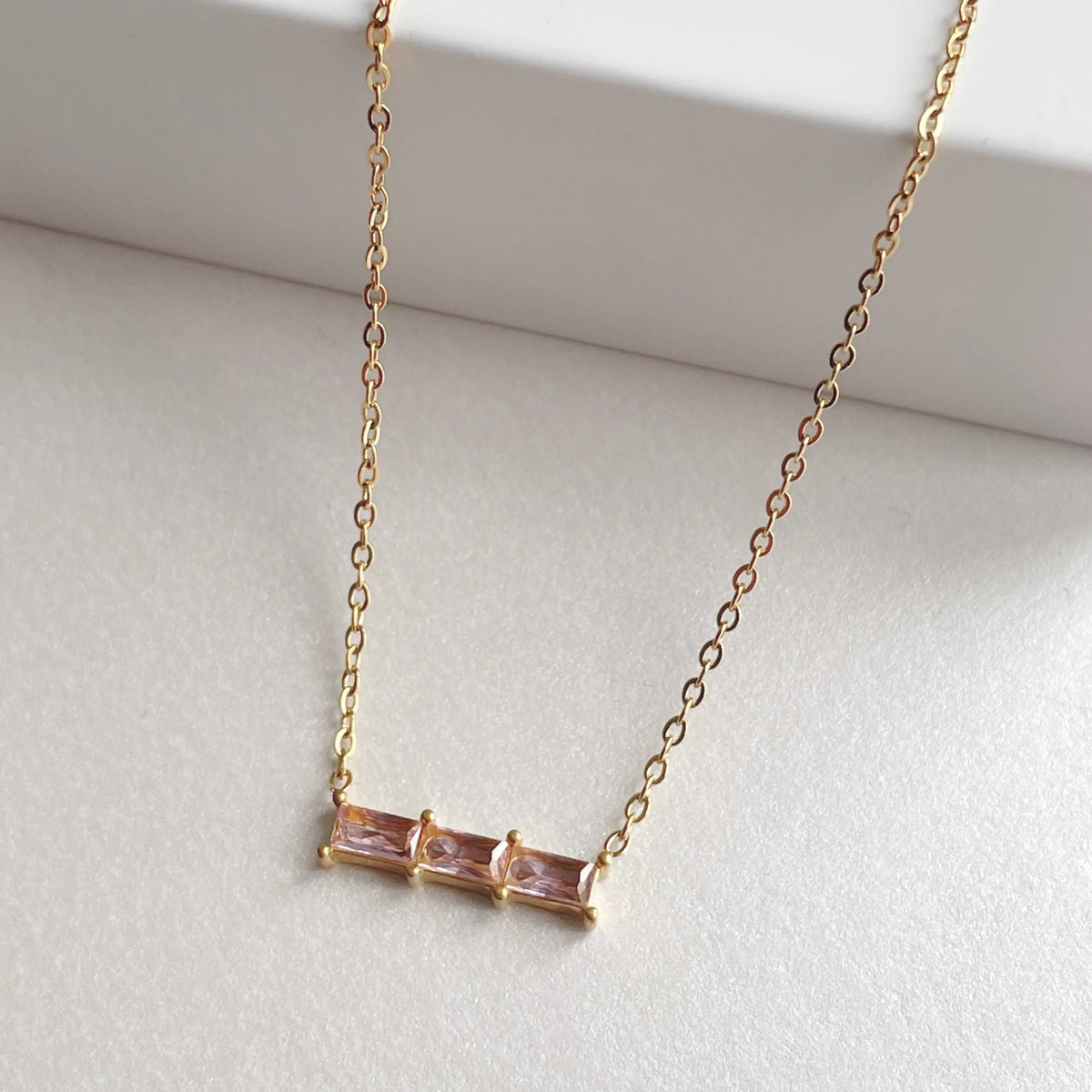 Gia Luxe 18k forgyldt blush halskæde