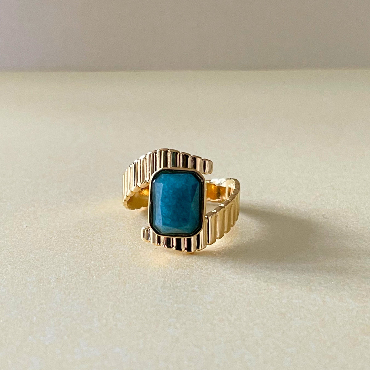 Anello Deco Riva Luxe in apatite placcato oro 18k