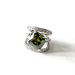 Anillo de cóctel Giselle con joyas y adornos