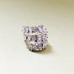 Anillo Mali con joya irregular blanca envolvente