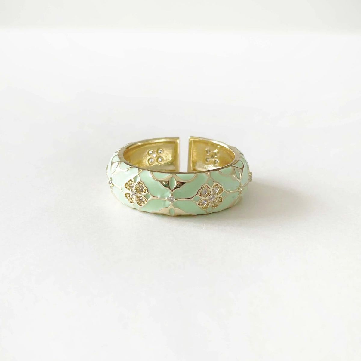Anillo de esmalte Cleo Mint con gemas