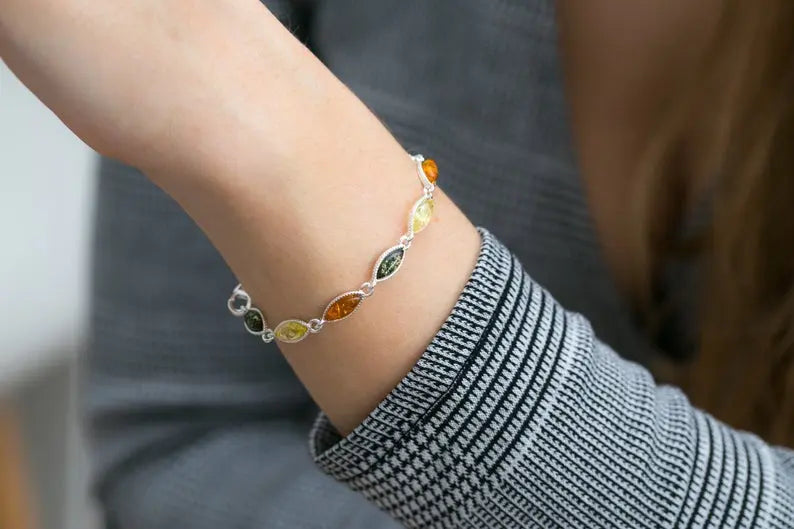 Bracciale in ambra multicolore taglio marquise