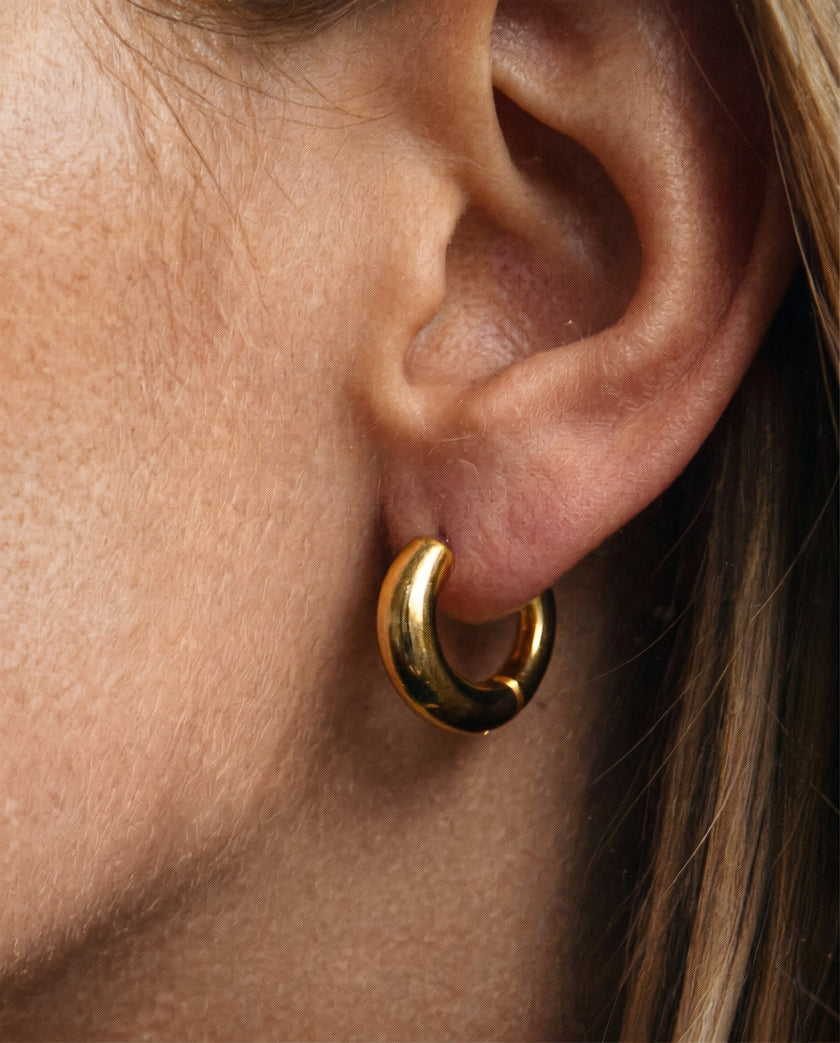 Nia Small Hoops | Forgyldt sølv