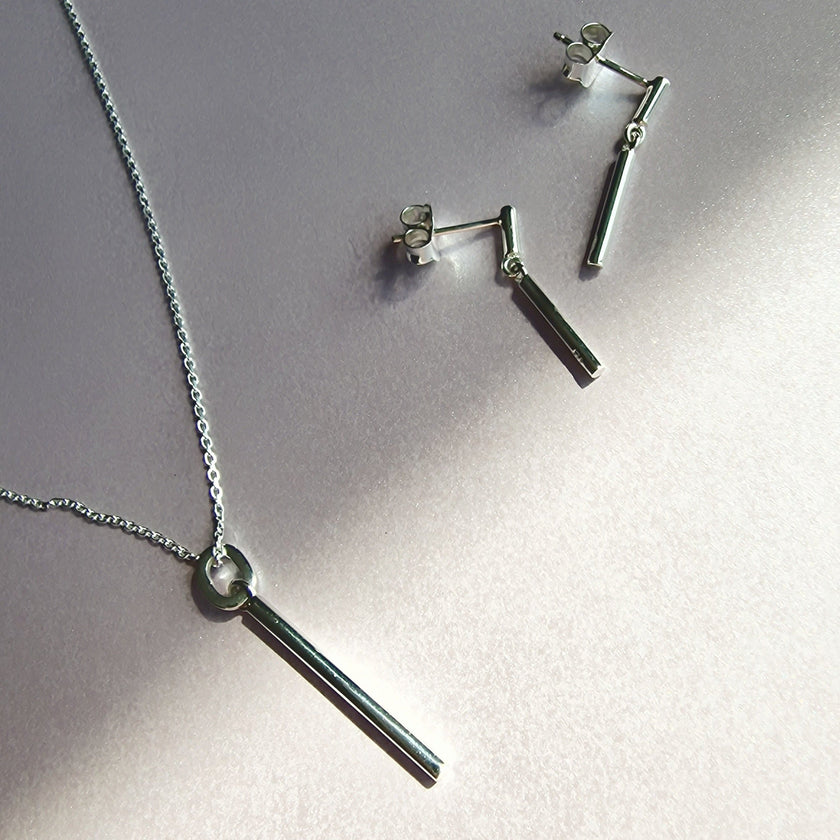 Minimalist Silver Bar Pendant Necklace