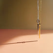 Minimalistischer Goldbarren-Anhänger