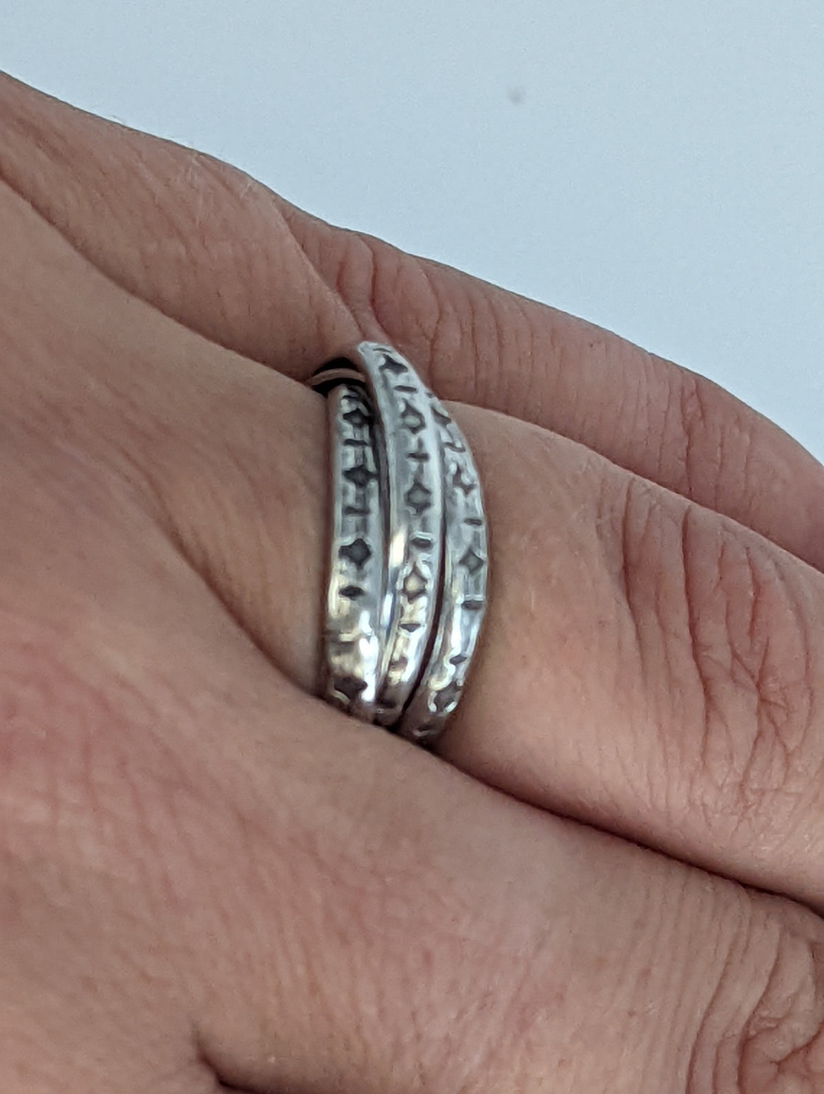 925 Silver Interlinking Bands Ring – Handmade Equestrian Jewellery by Silver Steed