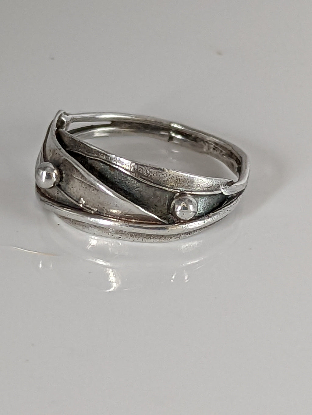 Silver Steed Delicate Silver Leaves ring with Silver Buds