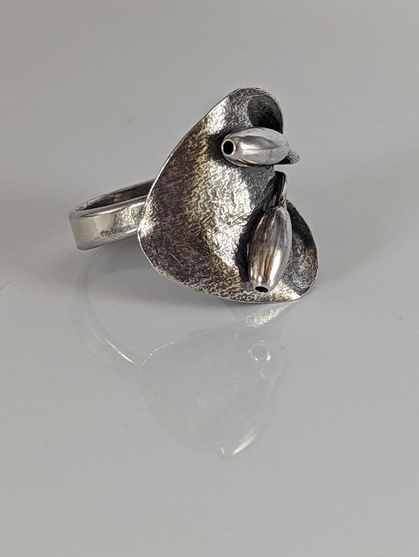 Silver Steed Big Leaf with Ornament Silver Ring