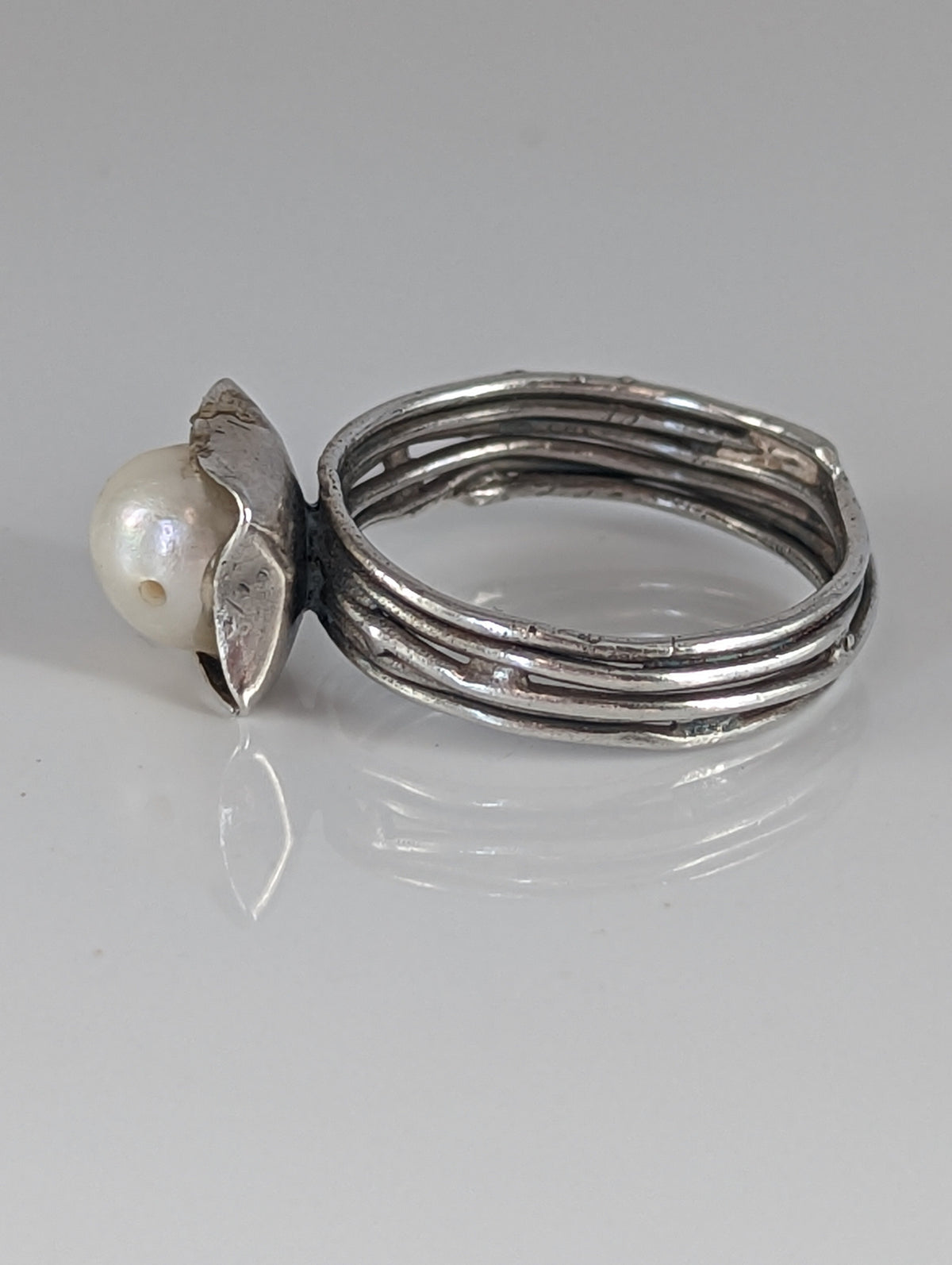 Silver Steed Wired Ring with Pearl