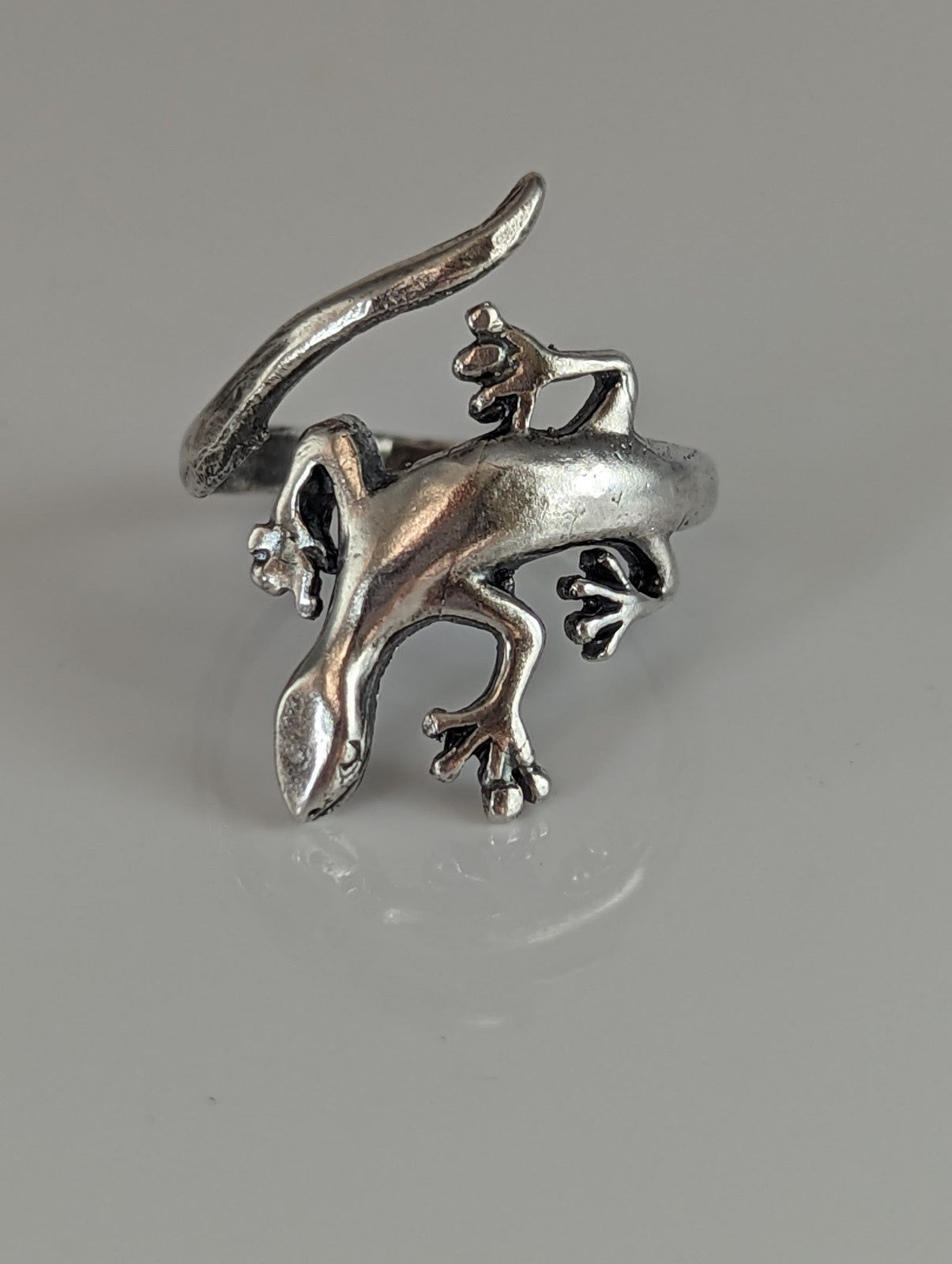 Silver Steed Lizard Ring