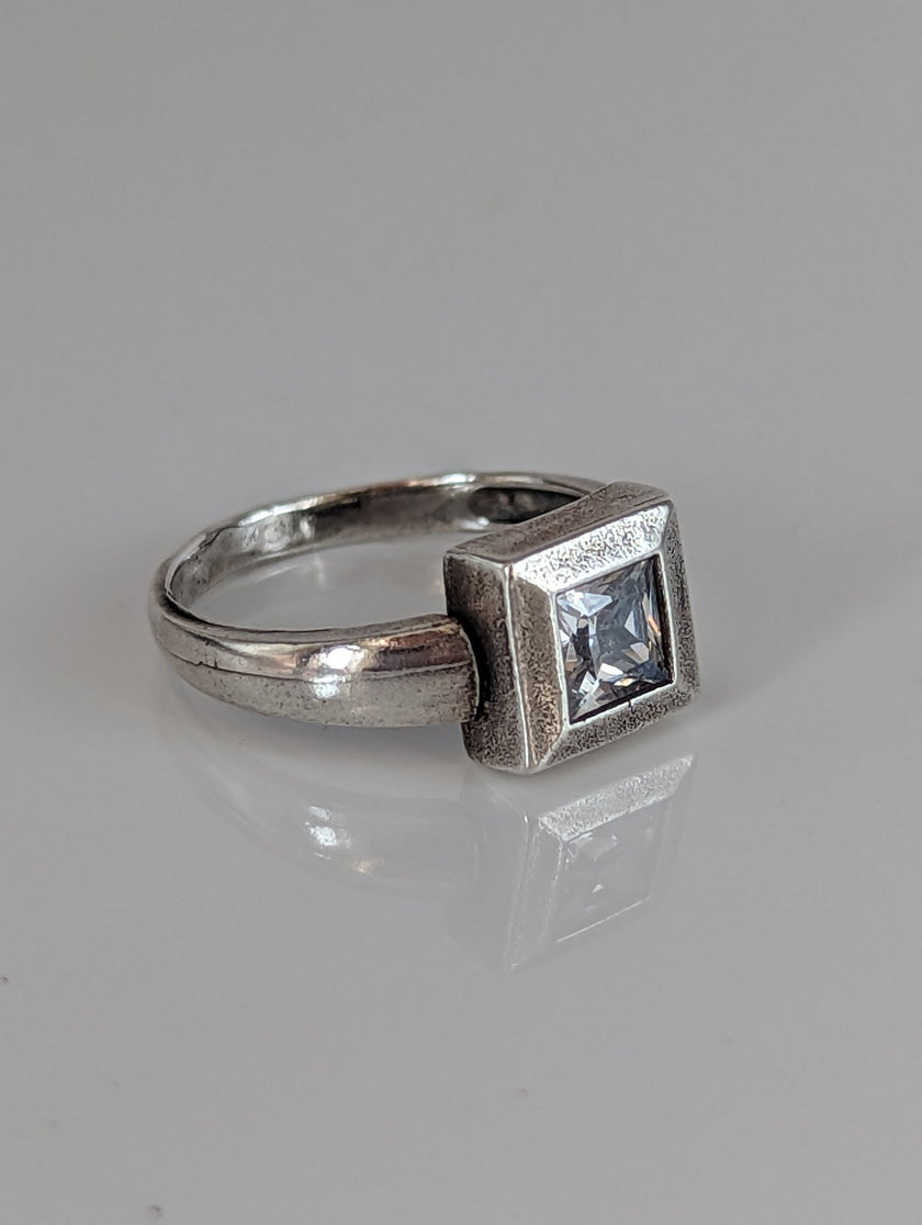 Silver Steed Silver Zirconia Square Ring