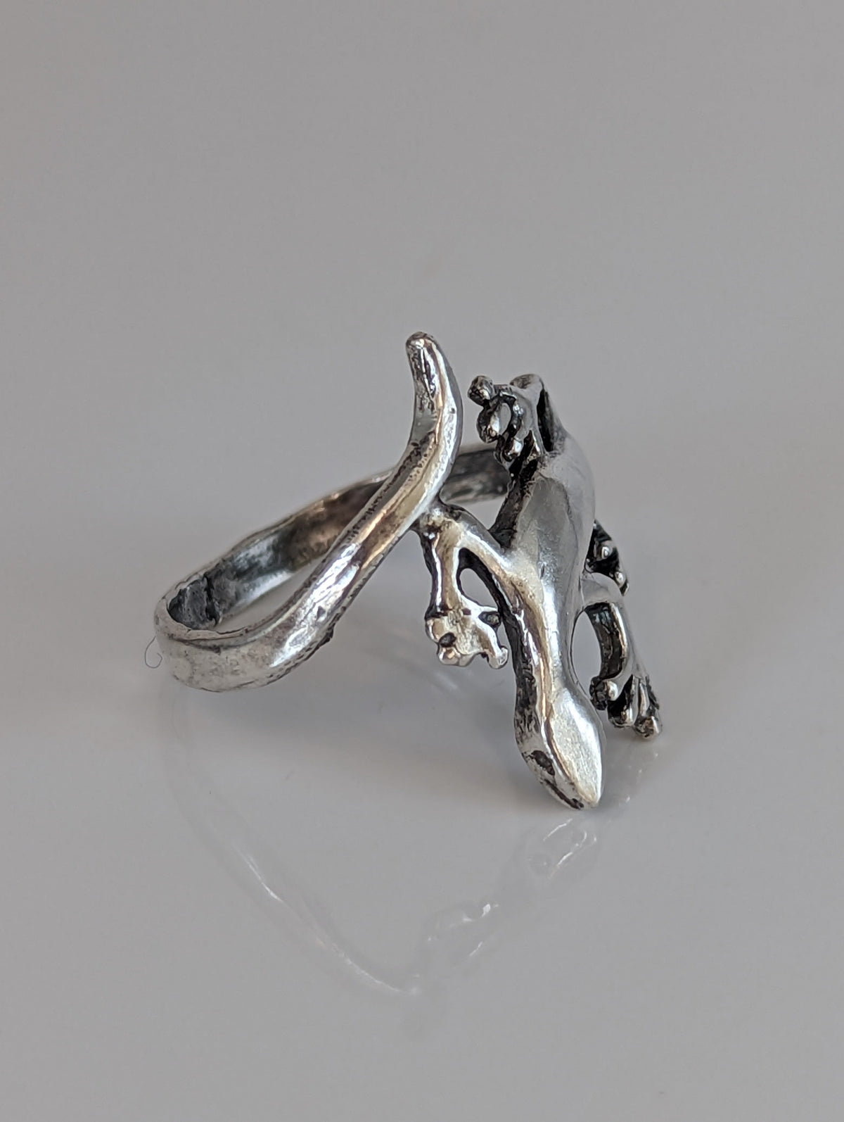Silver Steed Lizard Ring