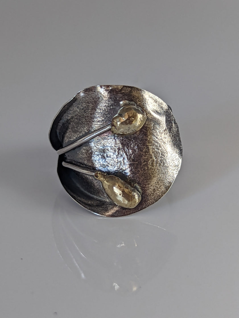 Silver Steed Big Leaf with Ornament Silver Ring