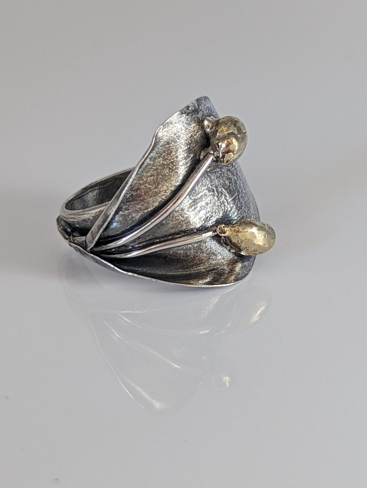 Silver Steed Big Leaf with Ornament Silver Ring