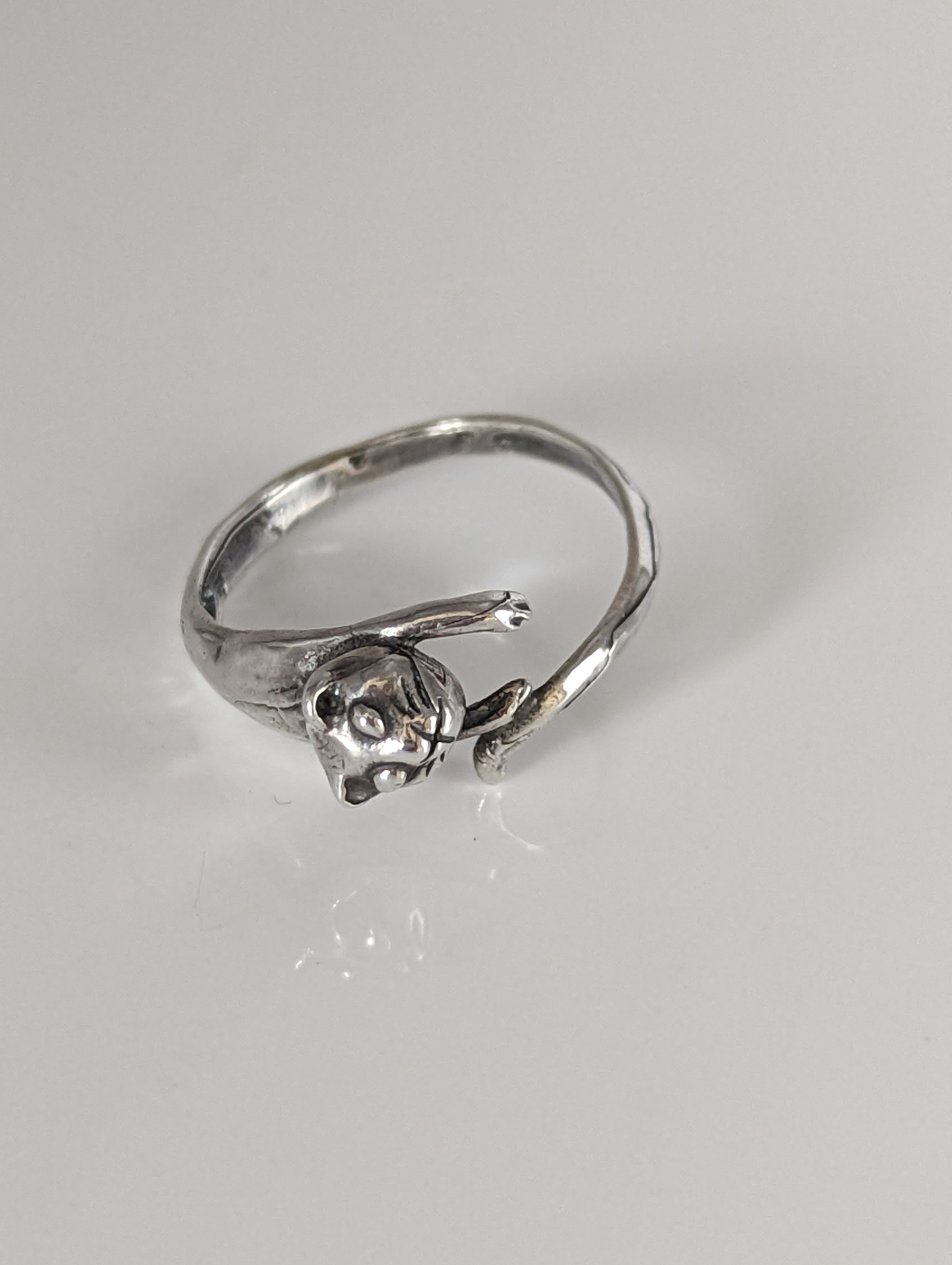 Silver Steed Jumping Cat Silver Ring