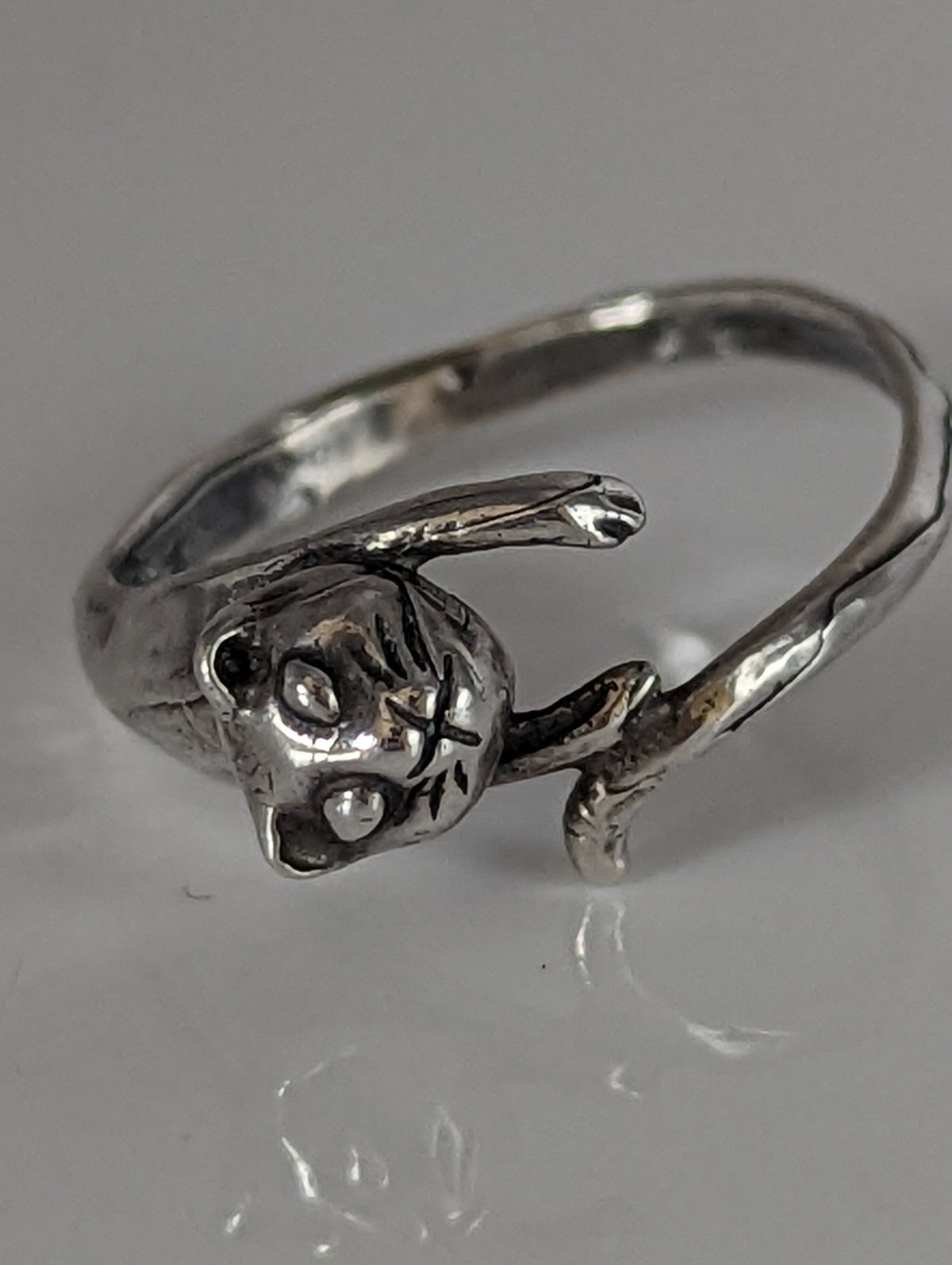 Silver Steed Jumping Cat Silver Ring