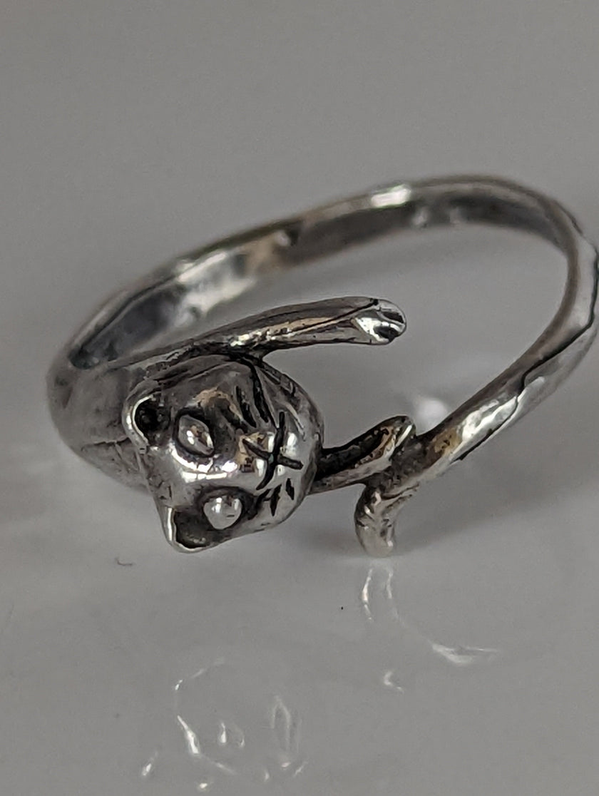 Silver Steed Jumping Cat Silver Ring