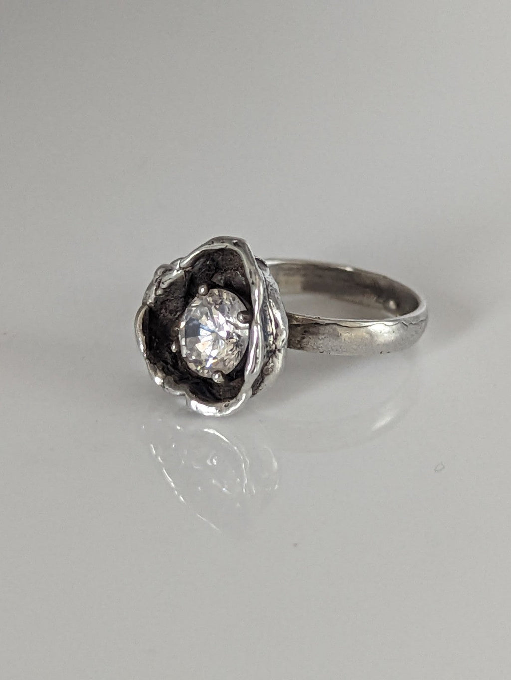 Silver Steed Large Zirconia in a Flower Silver Ring