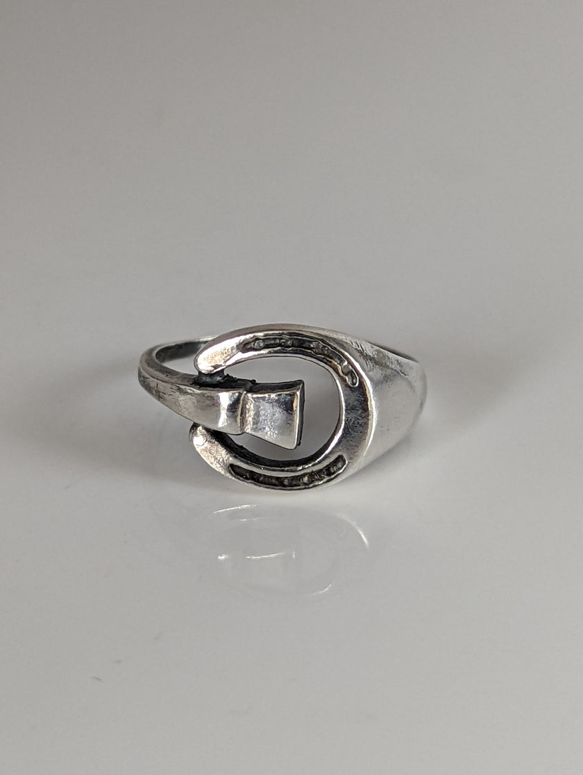 925 Silver Horseshoe Ring – Equestrian Symbol & Gift for Him or Her
