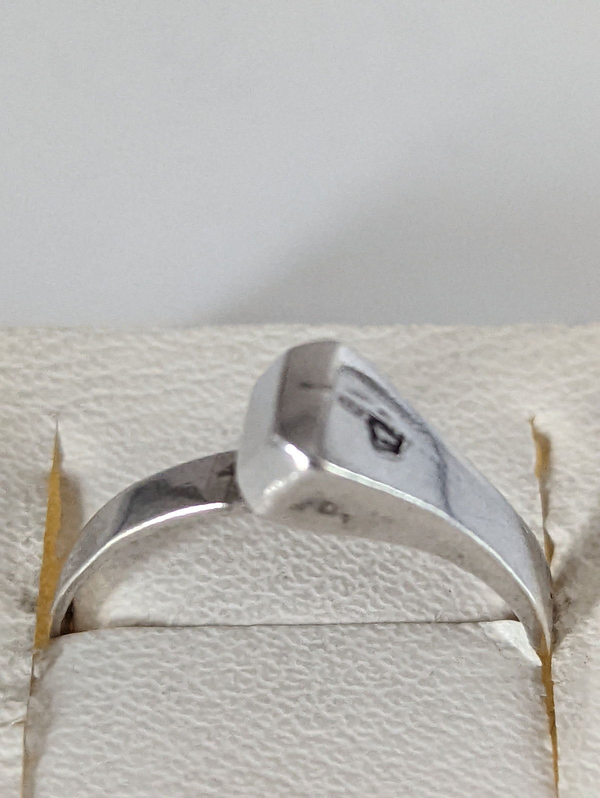 925 Silver Hoof Nail Ring – Handmade Equestrian Gift for Him or Her