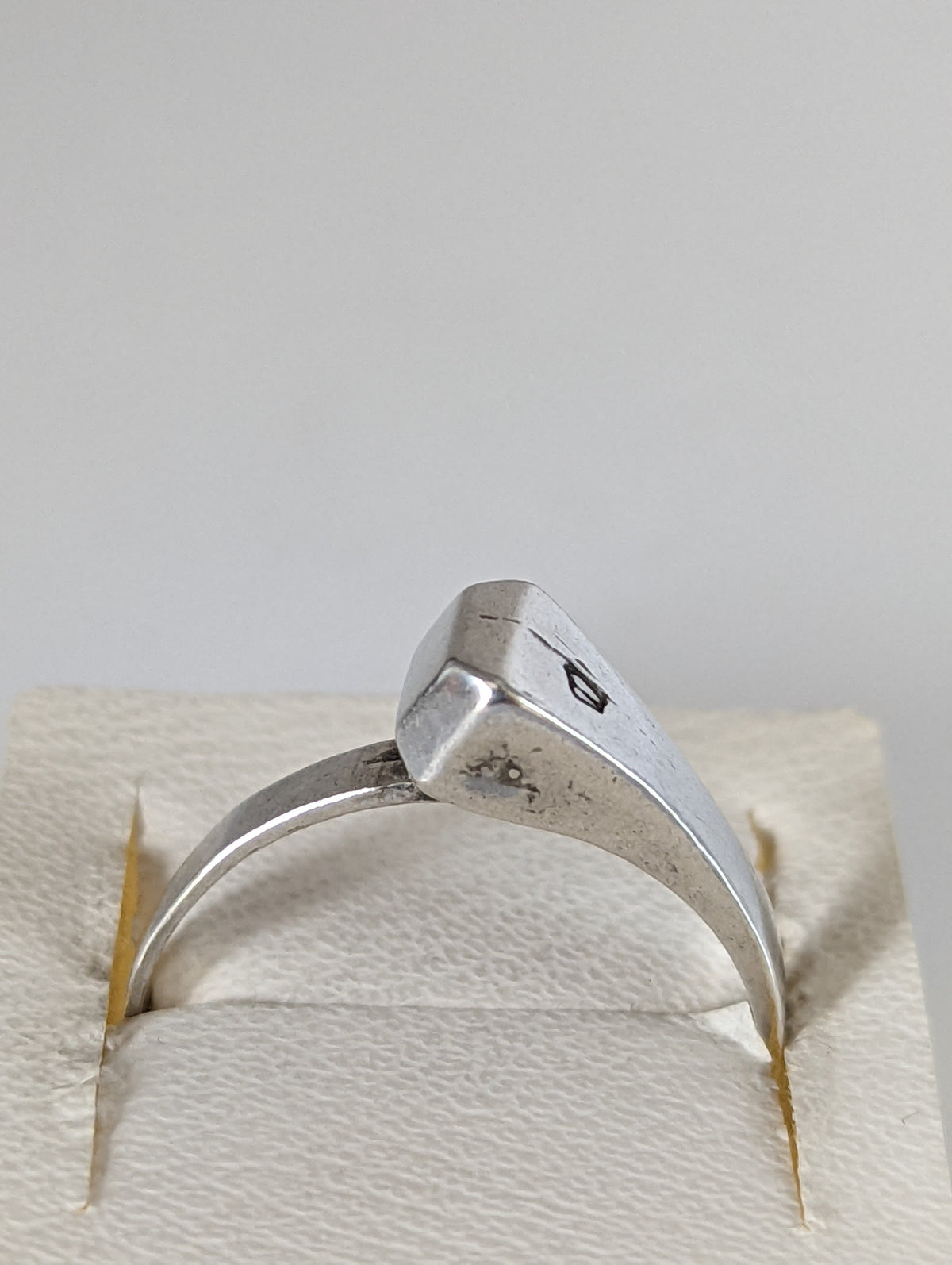 925 Silver Hoof Nail Ring – Handmade Equestrian Gift for Him or Her
