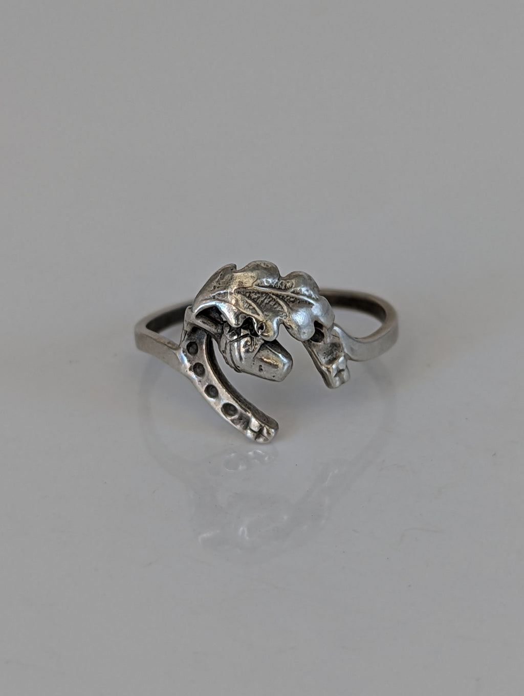 925 Silver Horseshoe, Acorn & Oak Leaf Ring – Symbolic Nature Gift