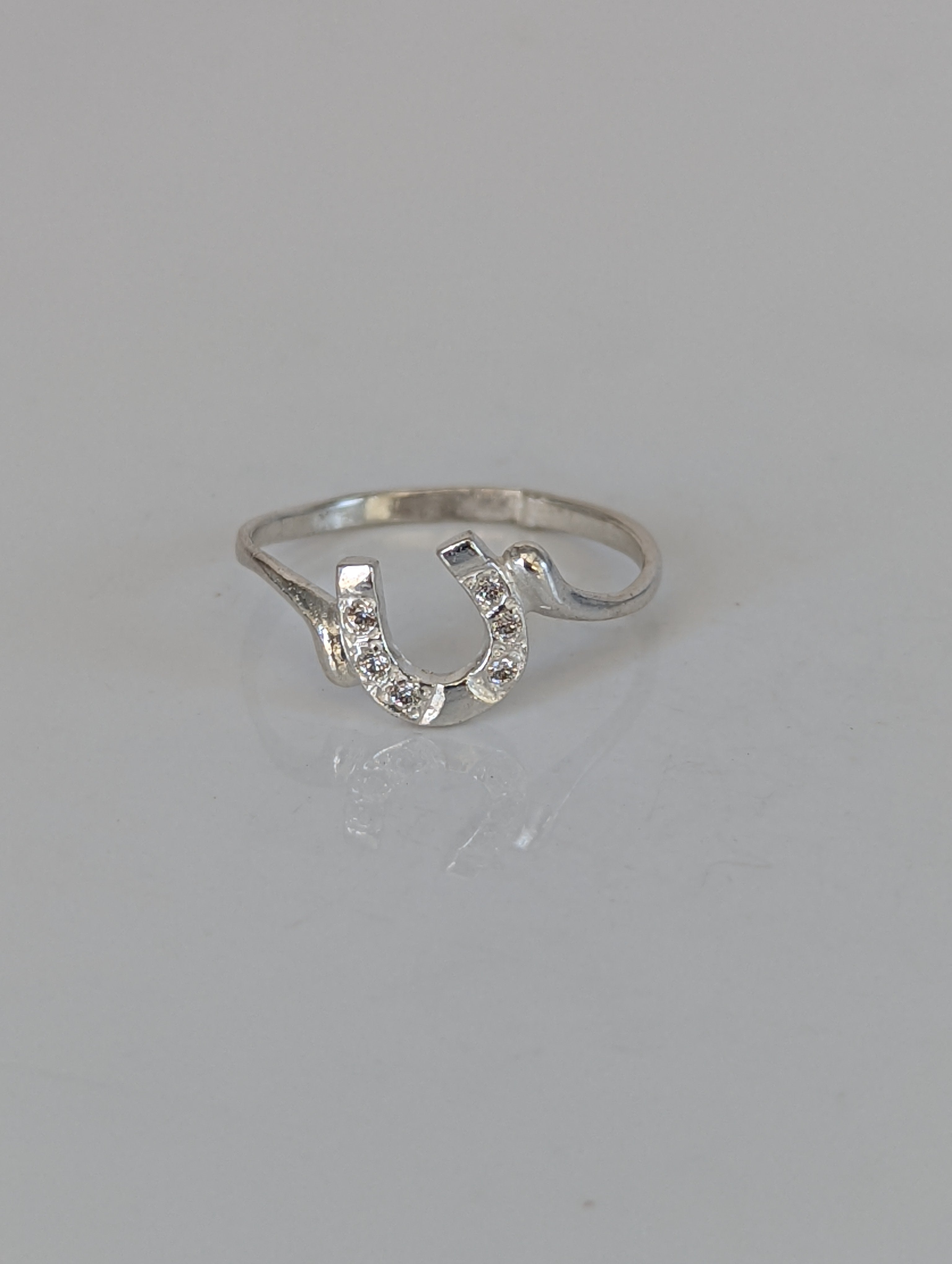 925 Silver Horseshoe Ring with Zirconia – Lucky Equestrian Gift