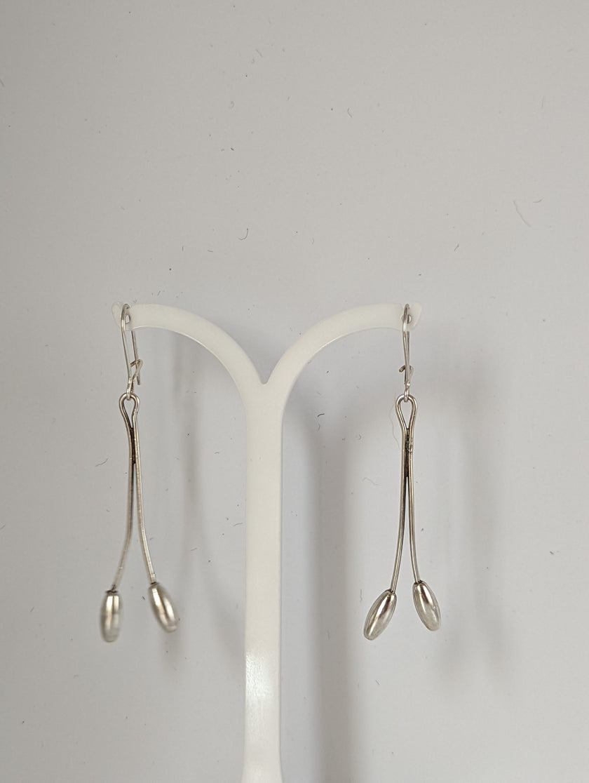 Silver Steed Flower Stem Dangling Earrings