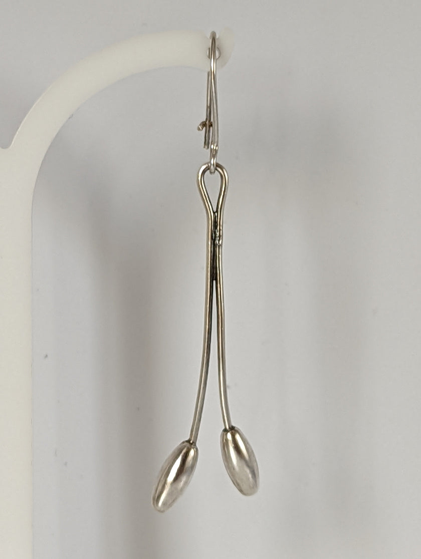 Silver Steed Flower Stem Dangling Earrings