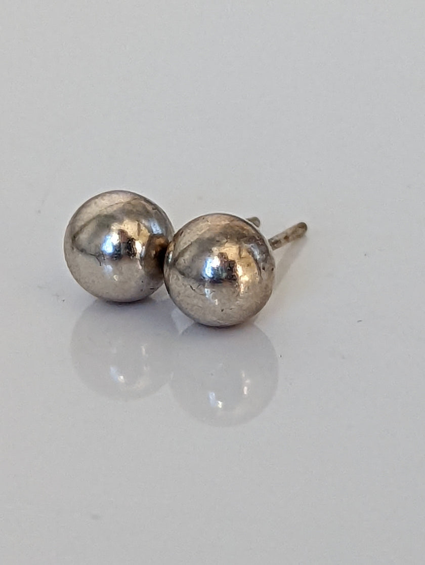 Silver Steed Balls Stud Earrings