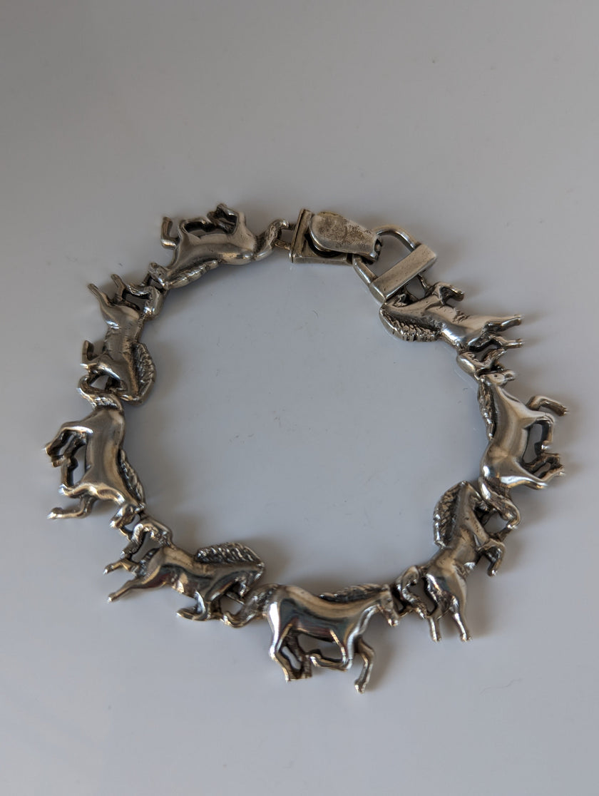 Silbernes Pferd Galoppierende Pferde Armband