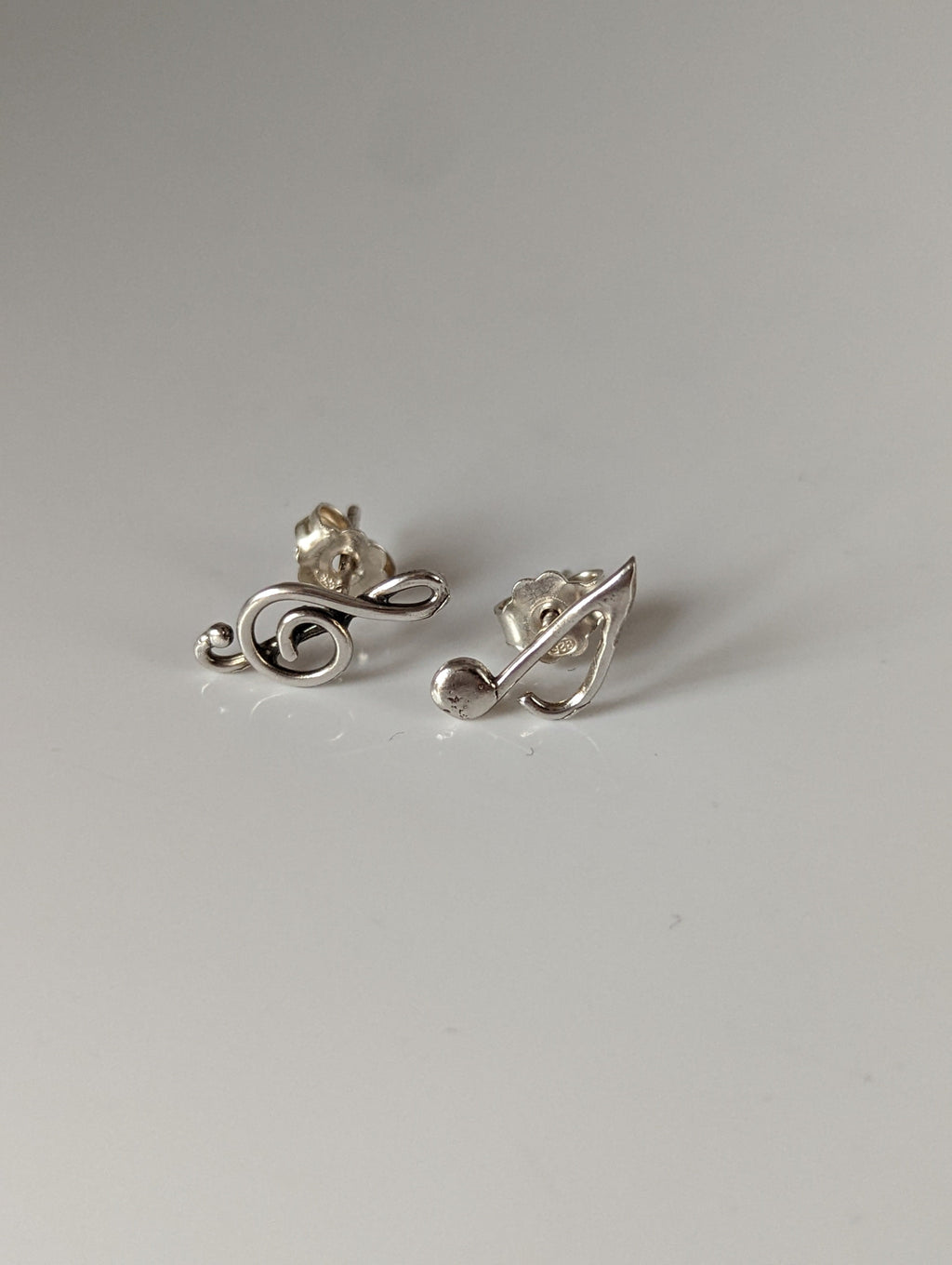 Silver Steed Celf & Note Stud Earrings