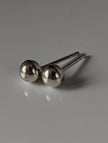 Silver Steed Medium Ball Stud Earrings