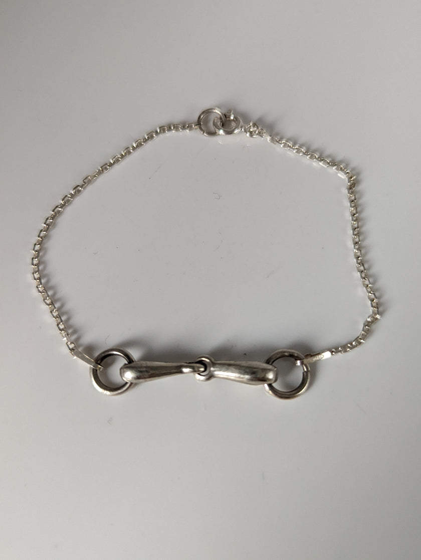 Silver Steed Snaffle on a Chain Delicate Bracelet