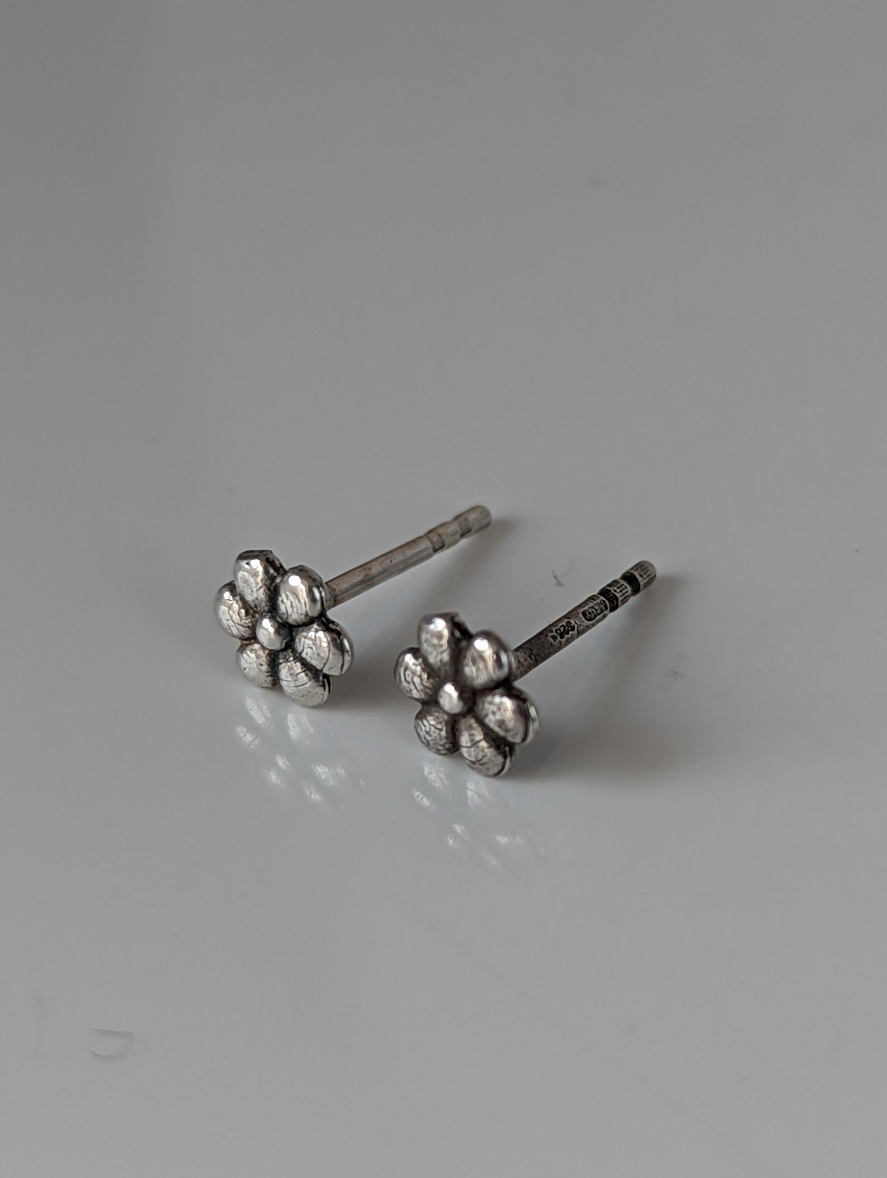 Silver Steed Margaret Flower Stud Earrings