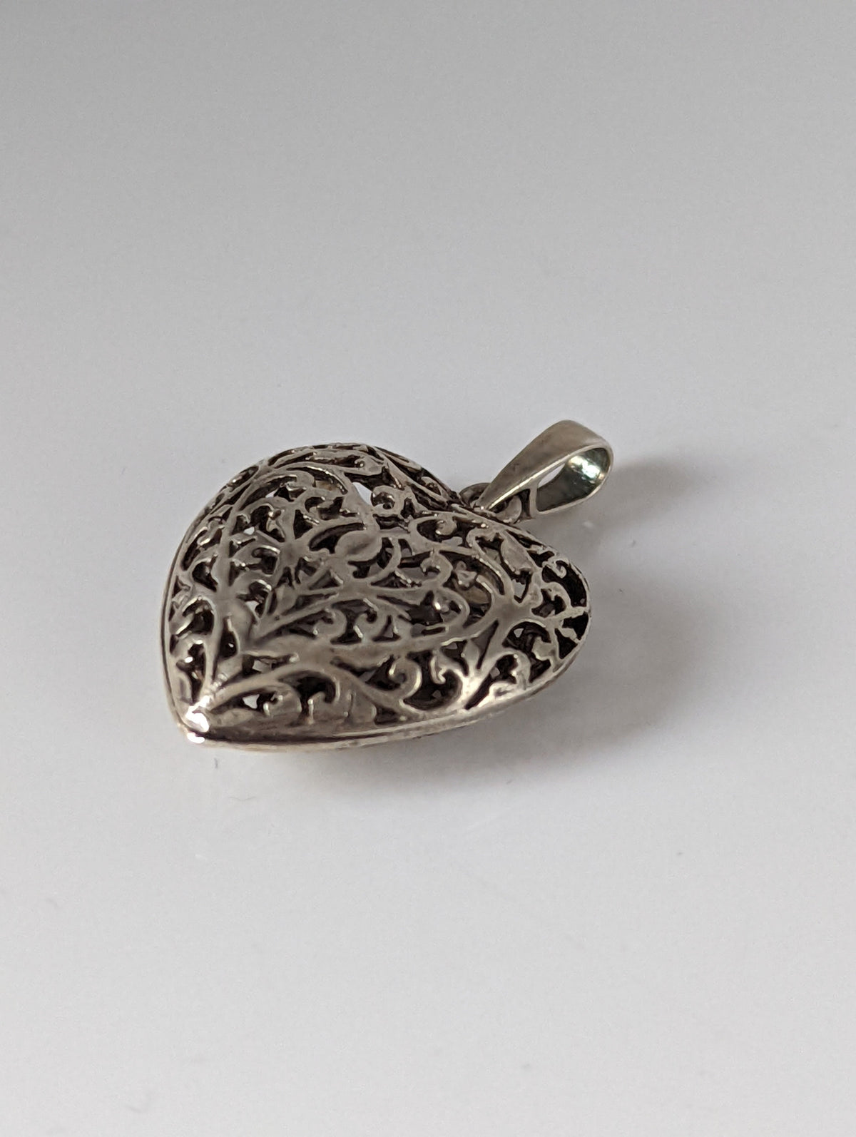 Silver Steed Filigree Heart Silver Pendant