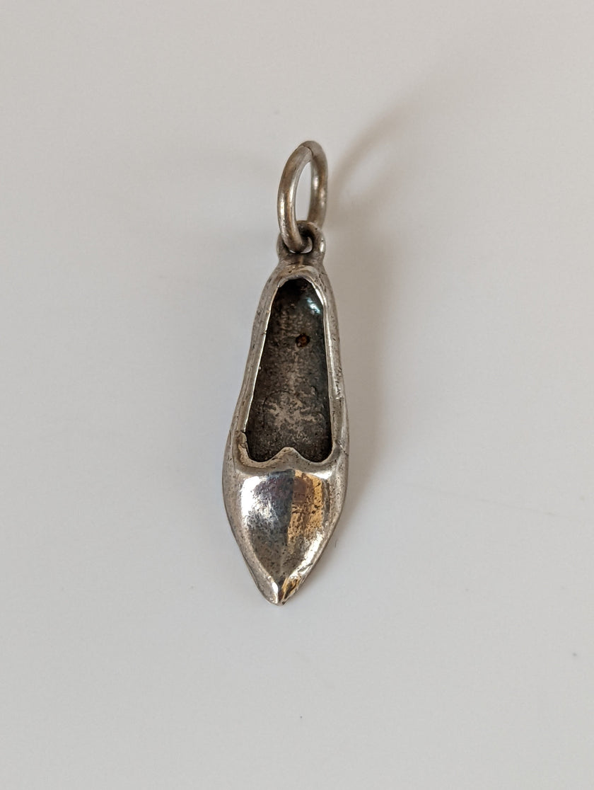 Silver Steed Slipper Silver Pendant
