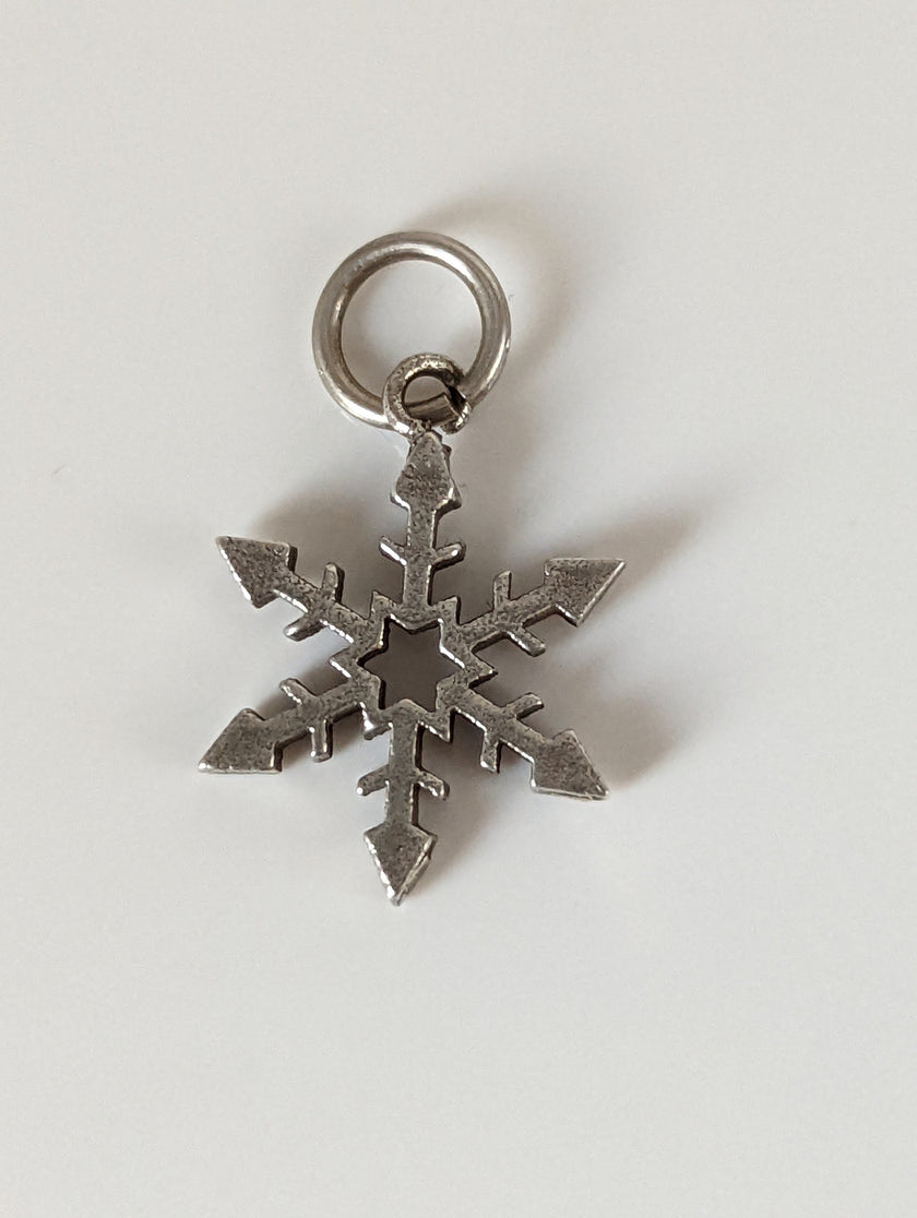 Silver Steed Snowflake Silver Pendant