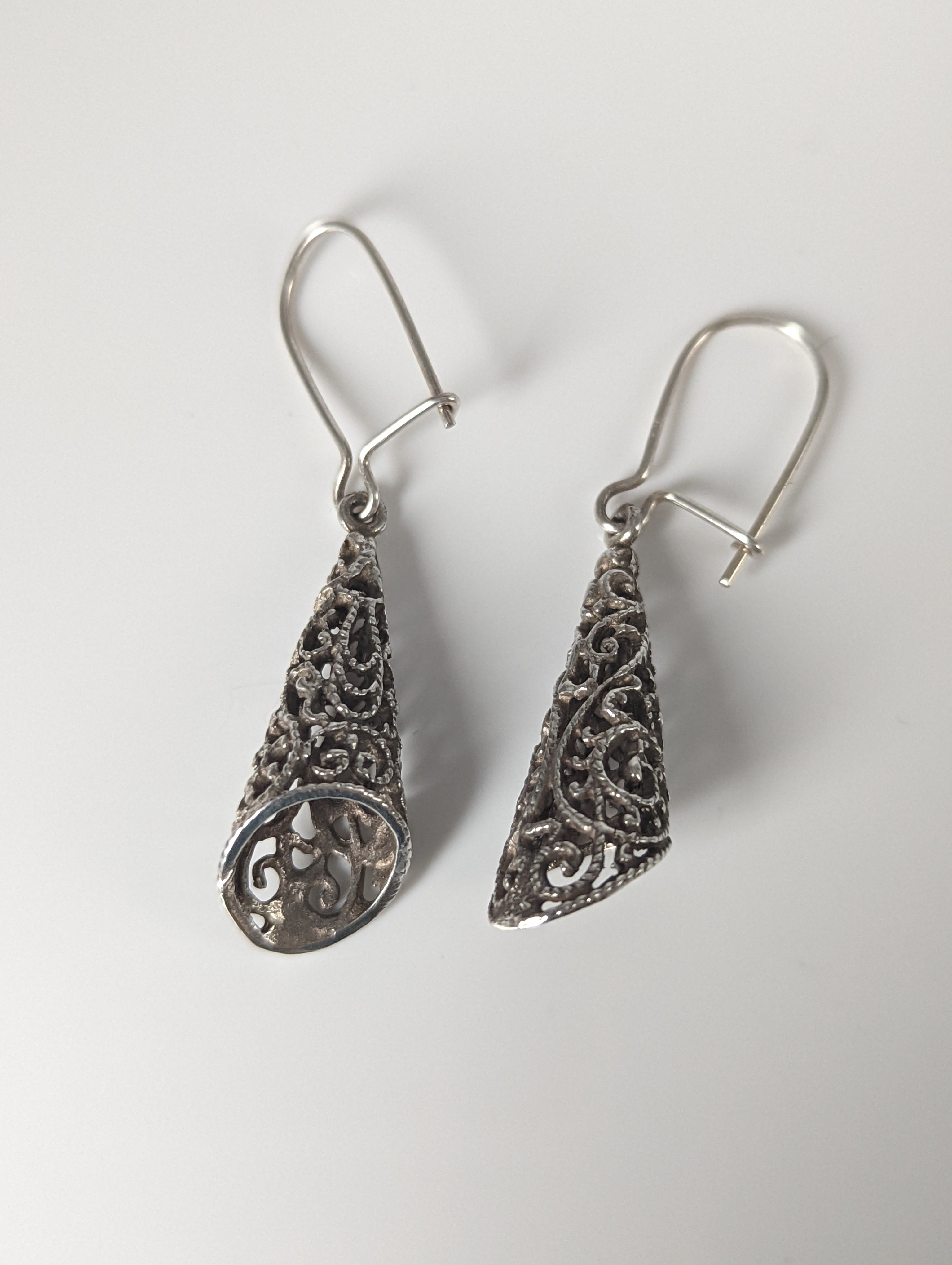 Silver Steed Filigree Cone Dropped Earrings