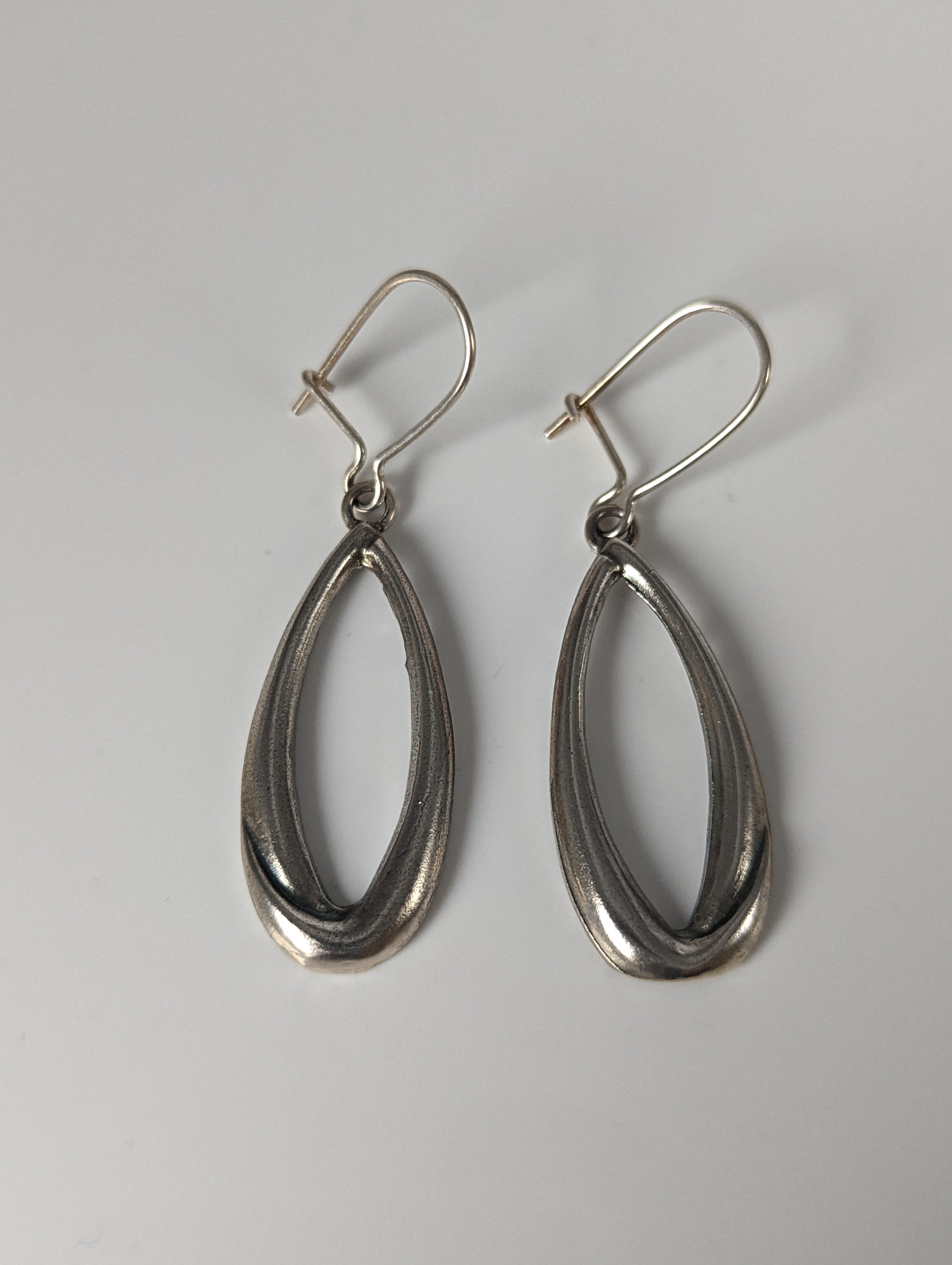 Silver Steed Oval Rope Dropped Earrings