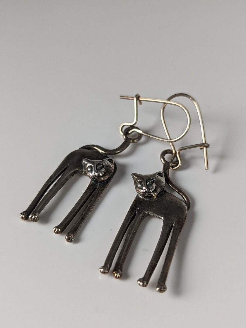 Silver Steed Long Cat Dropped Earrings