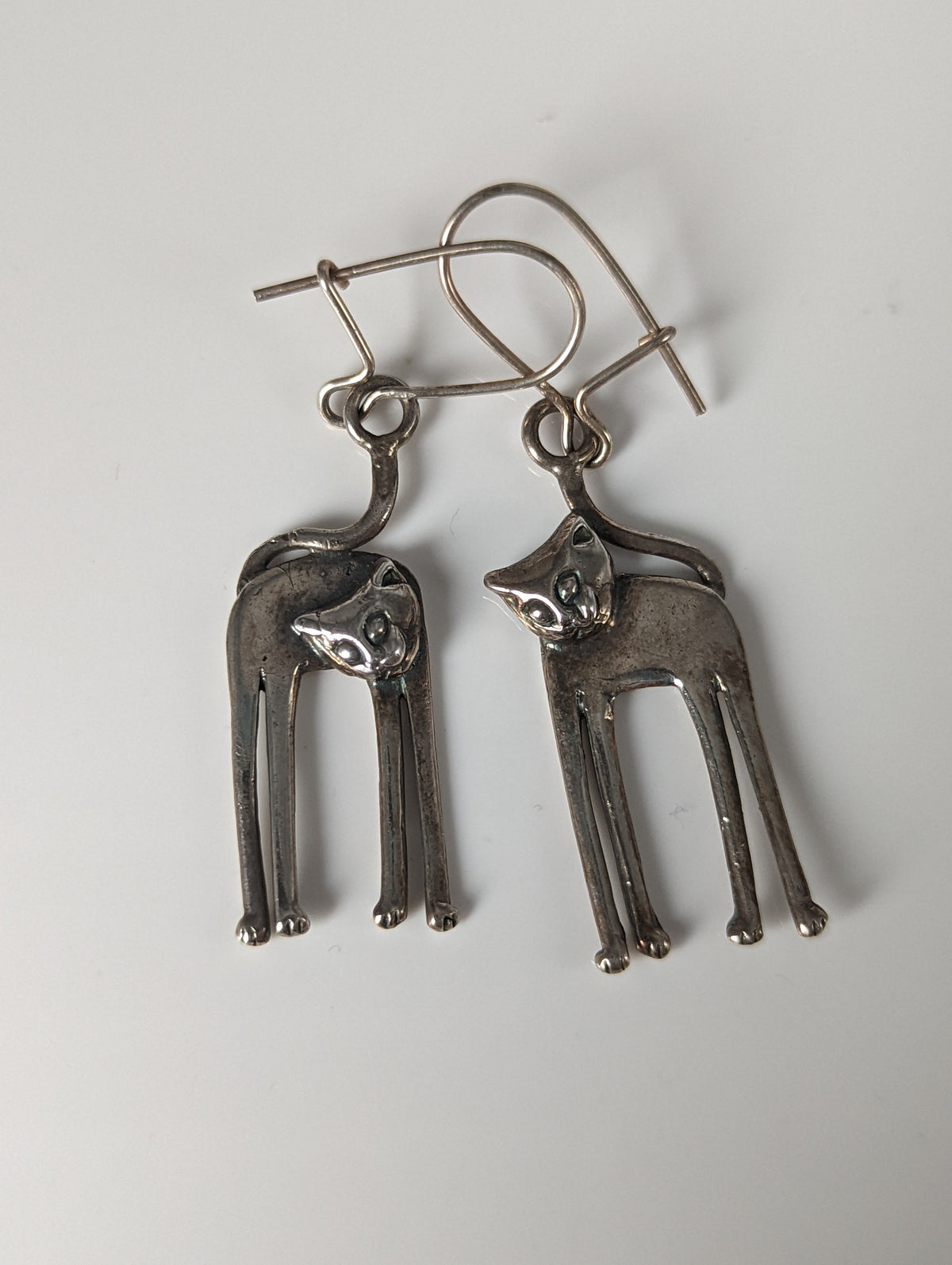 Silver Steed Long Cat Dropped Earrings