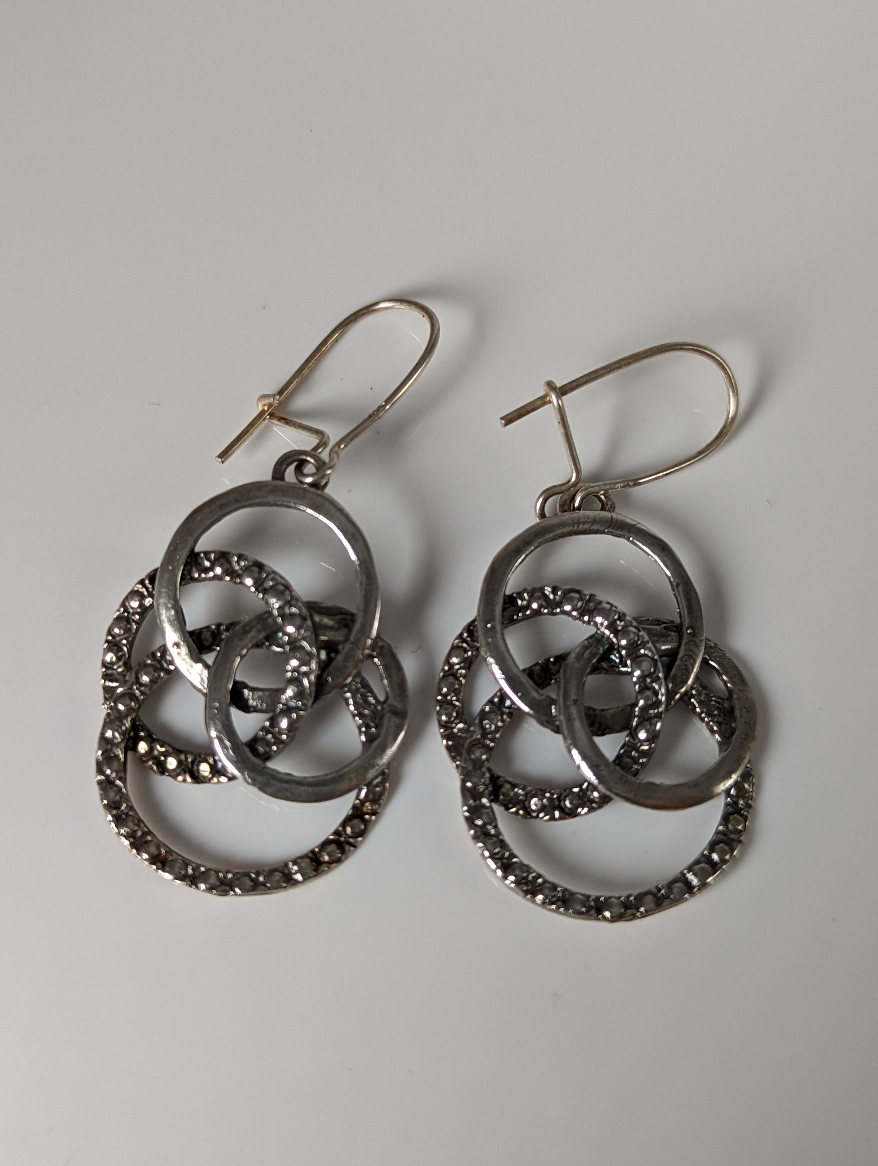 Silver Steed Linked Rings Dropped Earrings