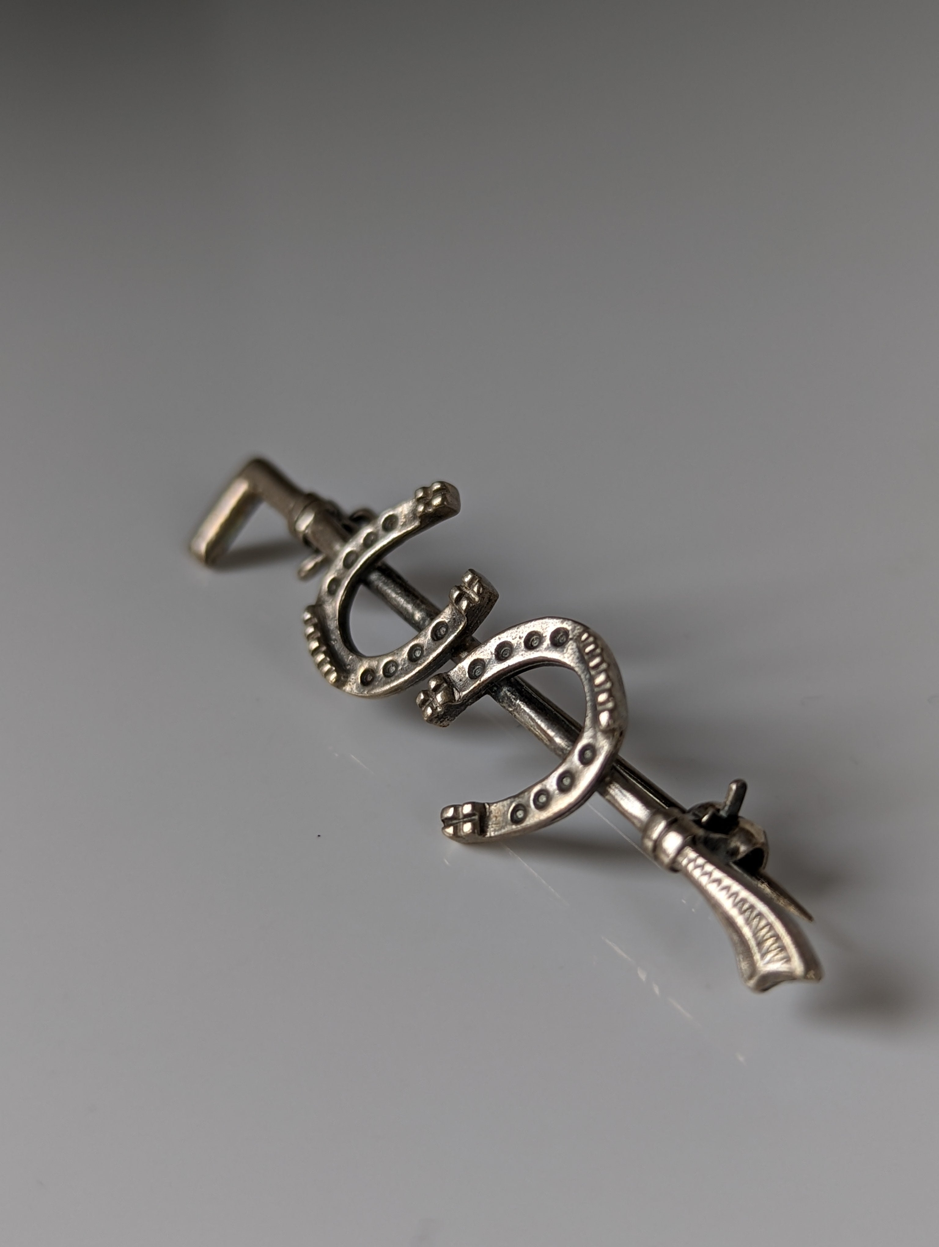 Silver Steed Double Shoe Silver Brooch / Stock Tie Pin