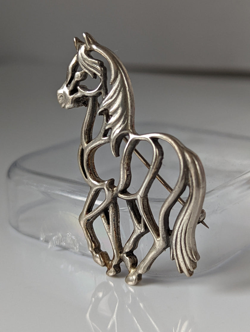 Zilveren Hengst Elegante Piaffe Paard Zilveren Broche / Plastronspeld
