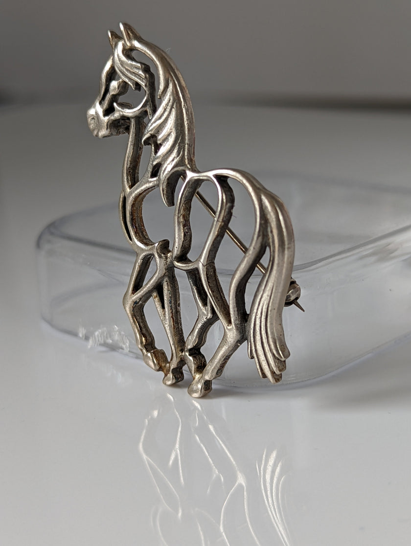 Zilveren Hengst Elegante Piaffe Paard Zilveren Broche / Plastronspeld