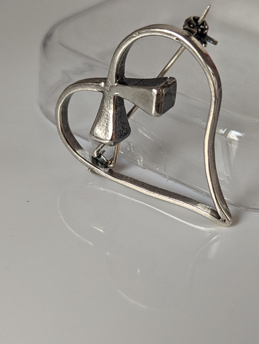Silver Steed Horse Shoe Nail Heart Brooch / Stock Tie Pin