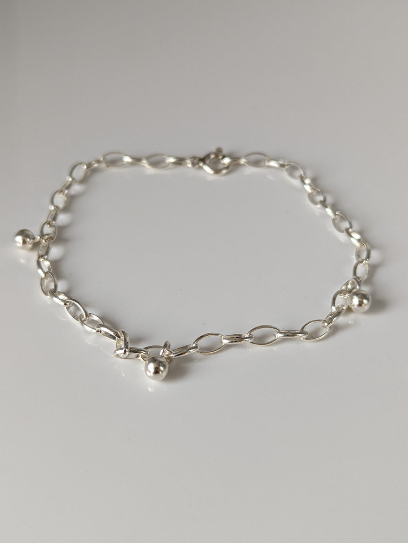Silver Steed Chain with Ball Charms Silver Bracelet