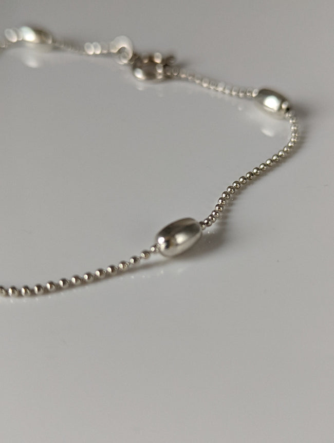 Silver Steed Grain Chain Silver Bracelet