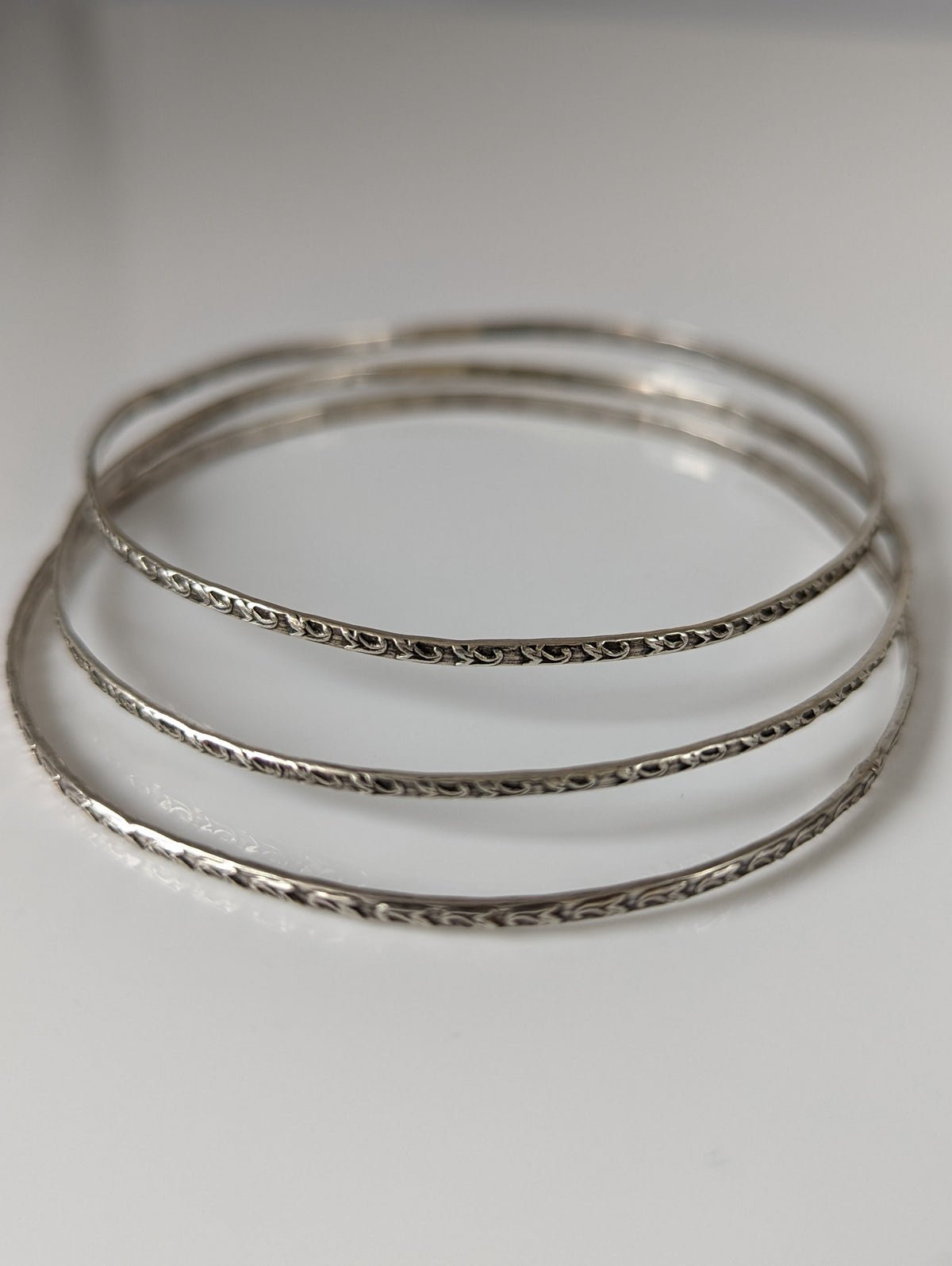 Silver Steed Slim Vine Silver Bangle